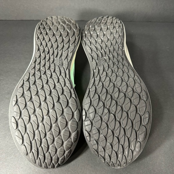 Adidas Women's Mint Green Sneakers size 8 pre owned Exellent conditions - Picture 5 of 6